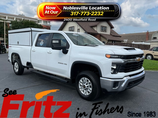 Summit White 2024 Chevrolet Silverado 2500HD Pickup Truck Four-Wheel Drive Automatic