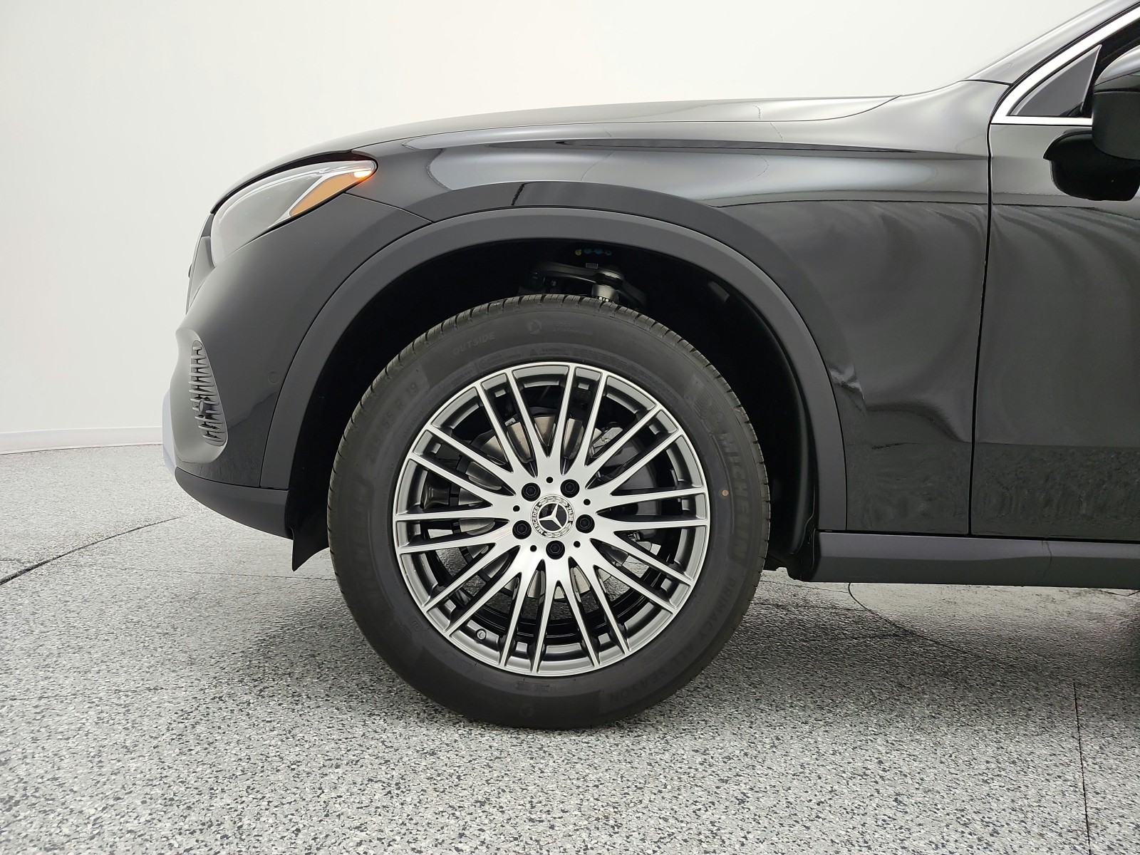 New 2027 Black Mercedes-Benz GLC 300 SUV image 13