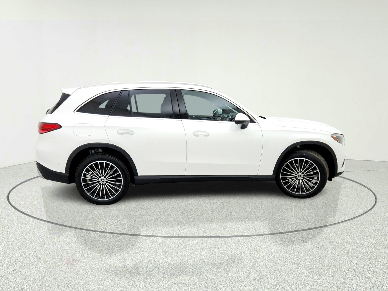 New 2026 Polar White Mercedes-Benz GLC 300 SUV image 7