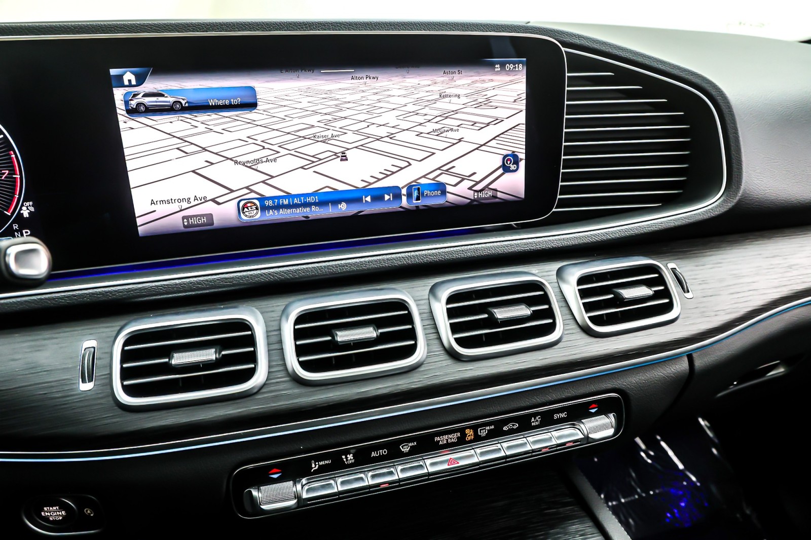 Certified Used 2024 Selenite Grey Metallic Mercedes-Benz GLE 350 4MATIC® SUV image 22