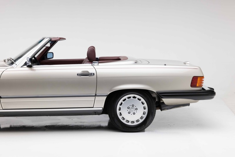 1989 Mercedes-Benz 560-Series 560 SL in ,