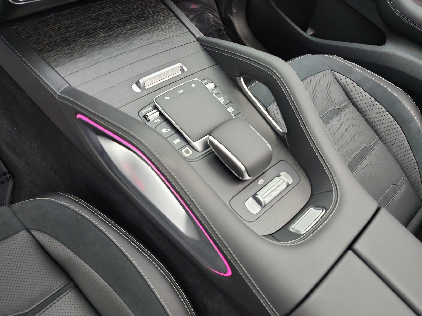 New 2026 MANUFAKTUR Alpine Grey Mercedes-Benz AMG® GLE 53 image 10