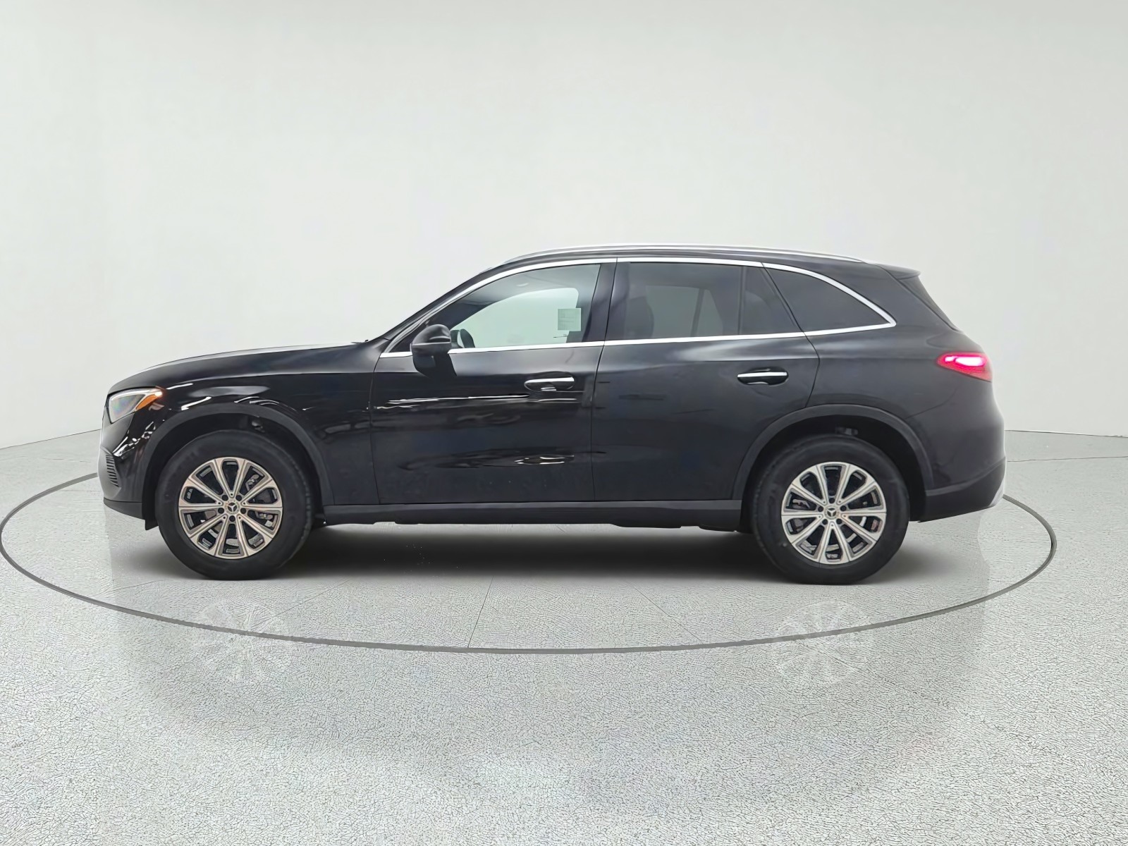 New 2026 Black Mercedes-Benz GLC 300 SUV image 8