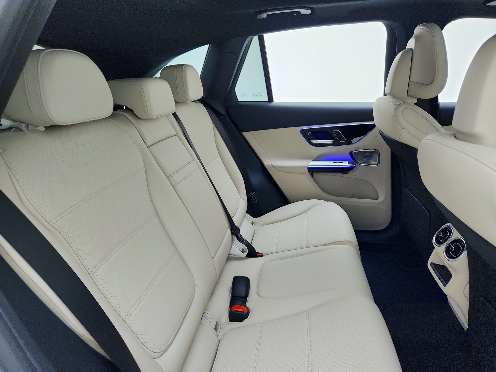 New 2026 Polar White Mercedes-Benz GLC 300 SUV image 21
