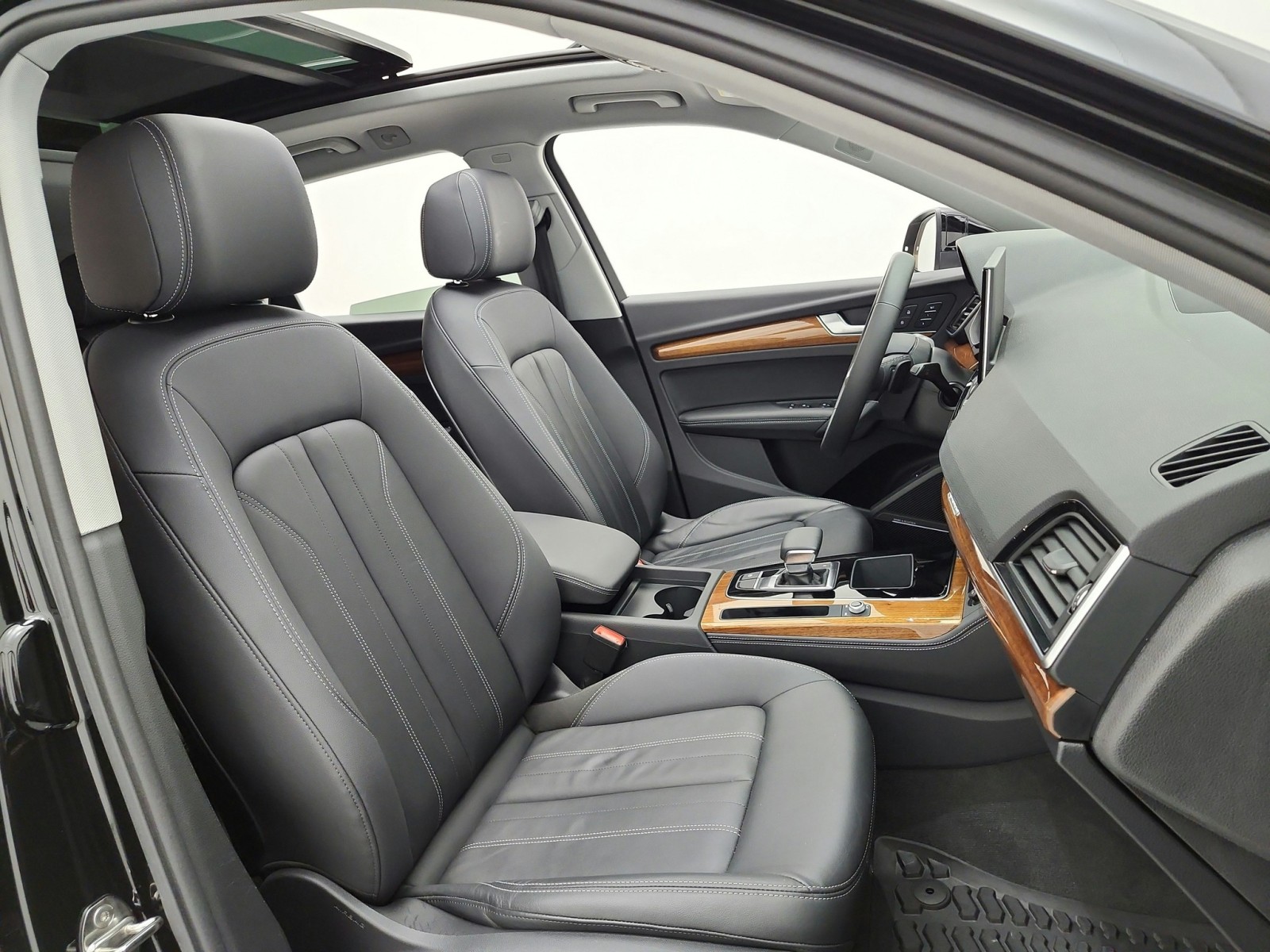 Used 2023 Mythos Black Metallic Audi S line Premium Plus image 20