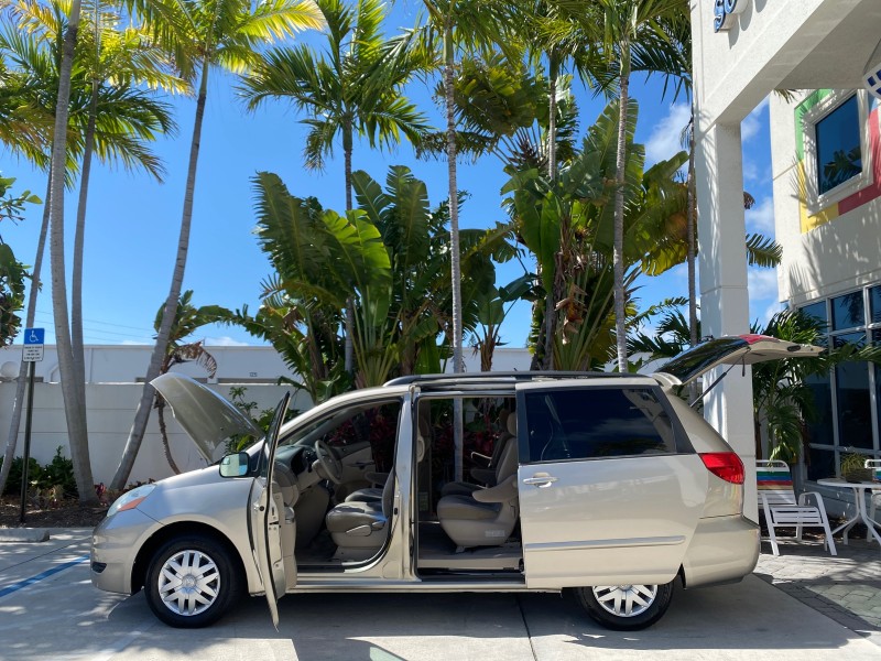 2006 Toyota Sienna VAN LE LOW MILES 78,653 in , 