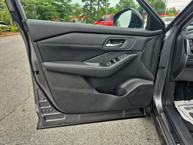 NissanRogue23