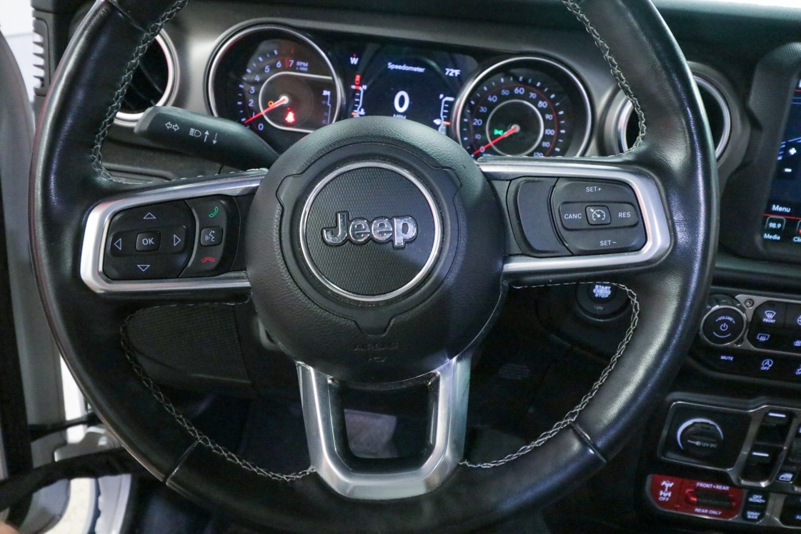 Used Car 2022 Jeep Gladiator  Rubicon For Sale Under $40,000 In Austin, Texas