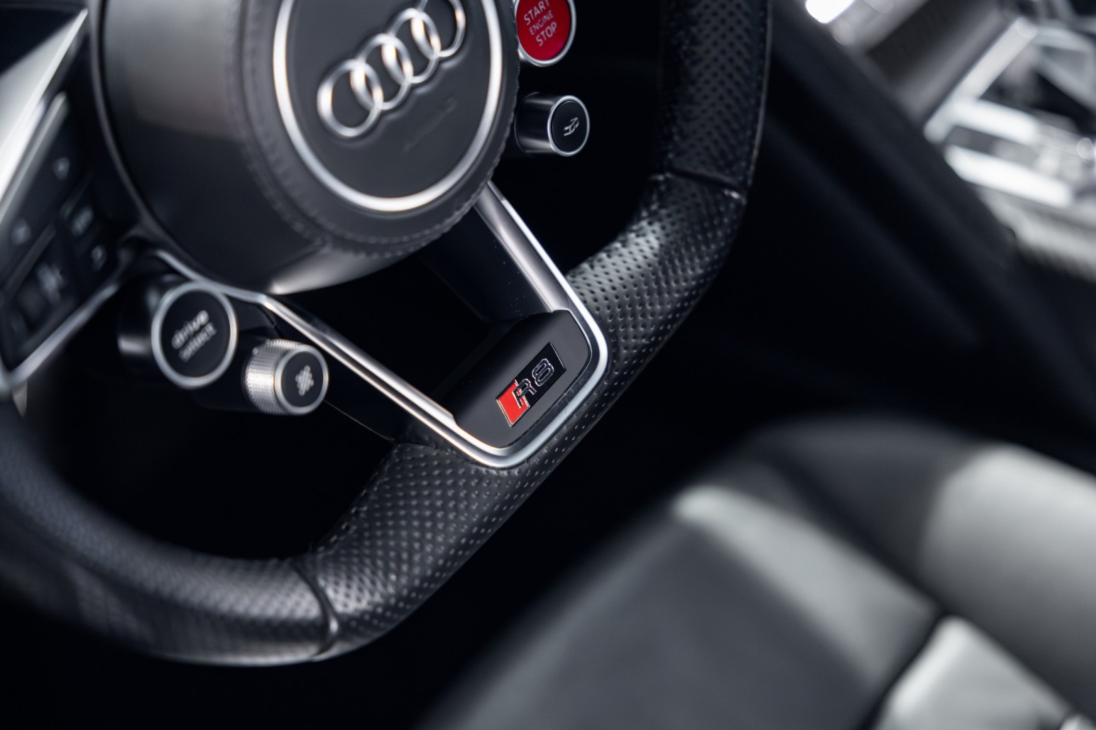 Used Car 2017 Audi R8 Coupe  V10 Plus For Sale Under $170,000 In Boerne, Texas