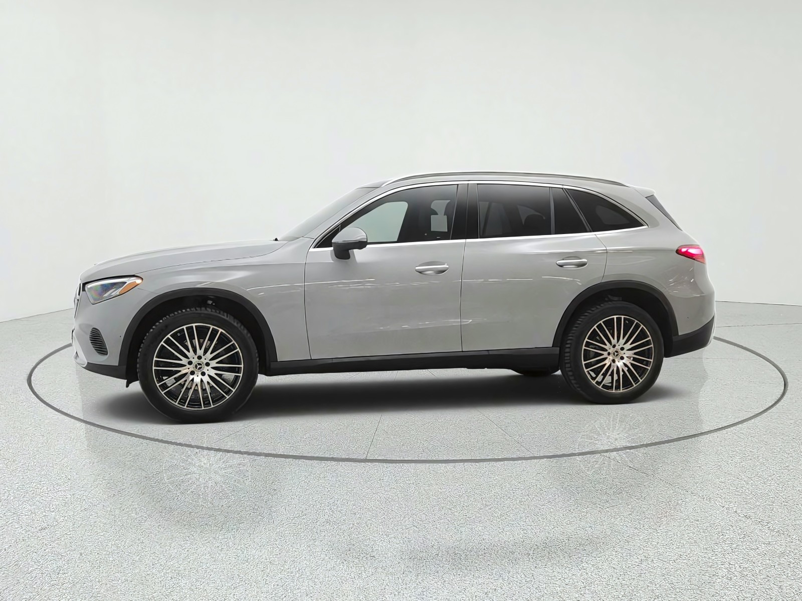 New 2027 MANUFAKTUR Alpine Grey Mercedes-Benz GLC 300 SUV image 8