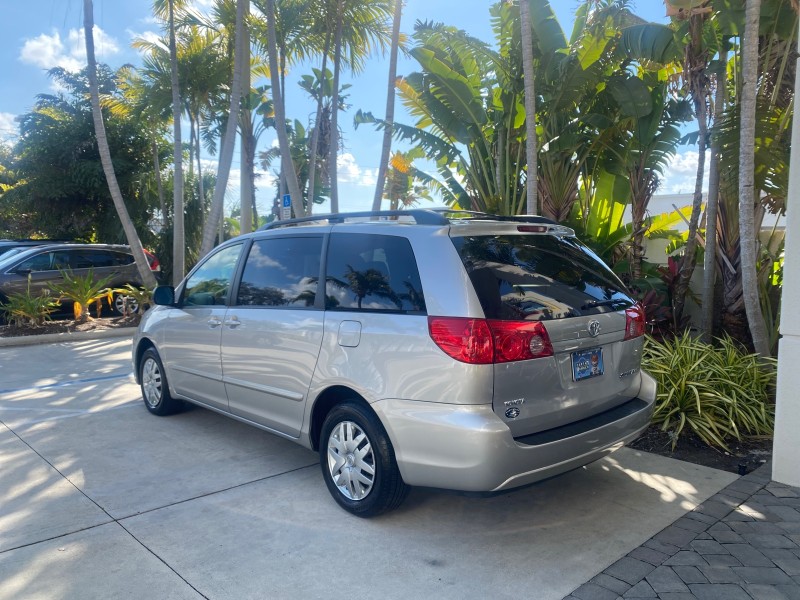 2010 Toyota Sienna LE LOW MILES 41,871 1 OWNER 7 PASSENGER in , 