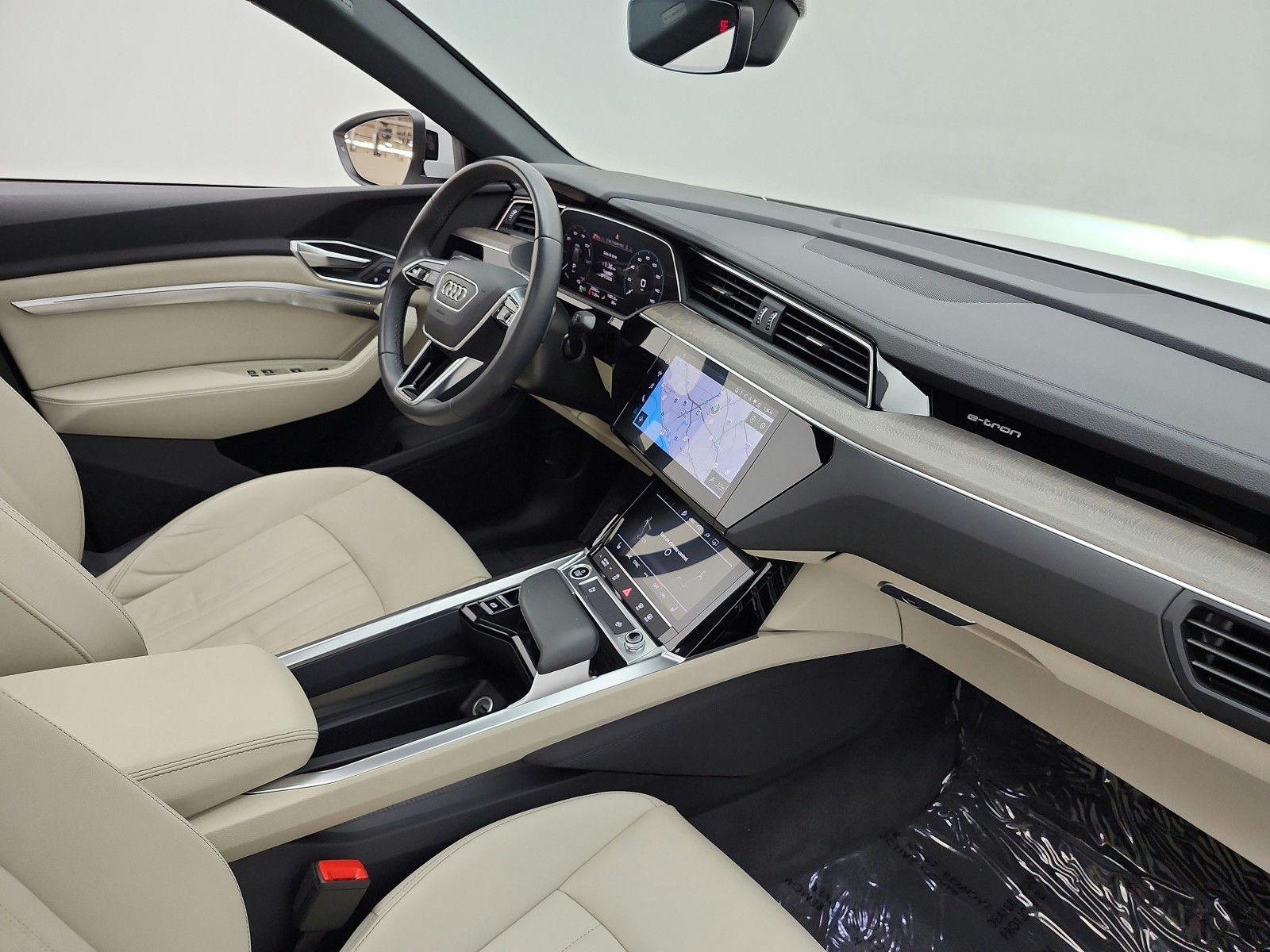 Used 2024 Glacier White Metallic Audi S line Premium image 18