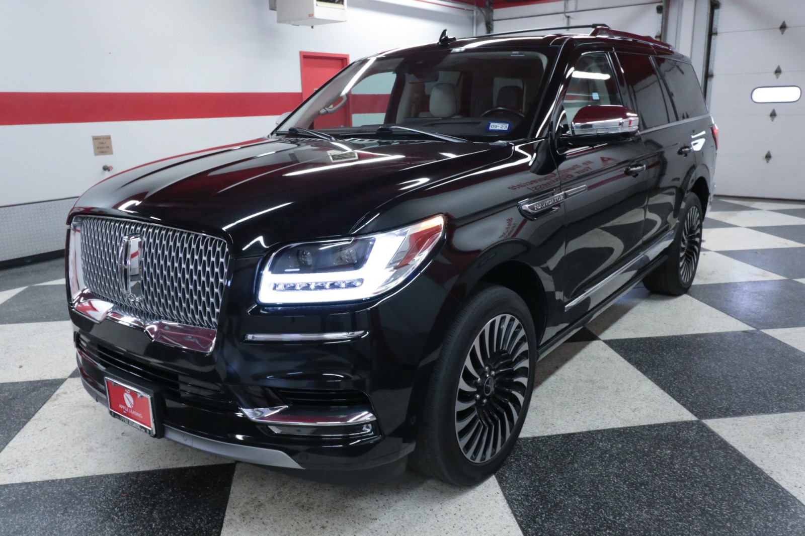 Used Car 2020 Lincoln Navigator  Black Label For Sale Under $50,000 In Austin, Texas