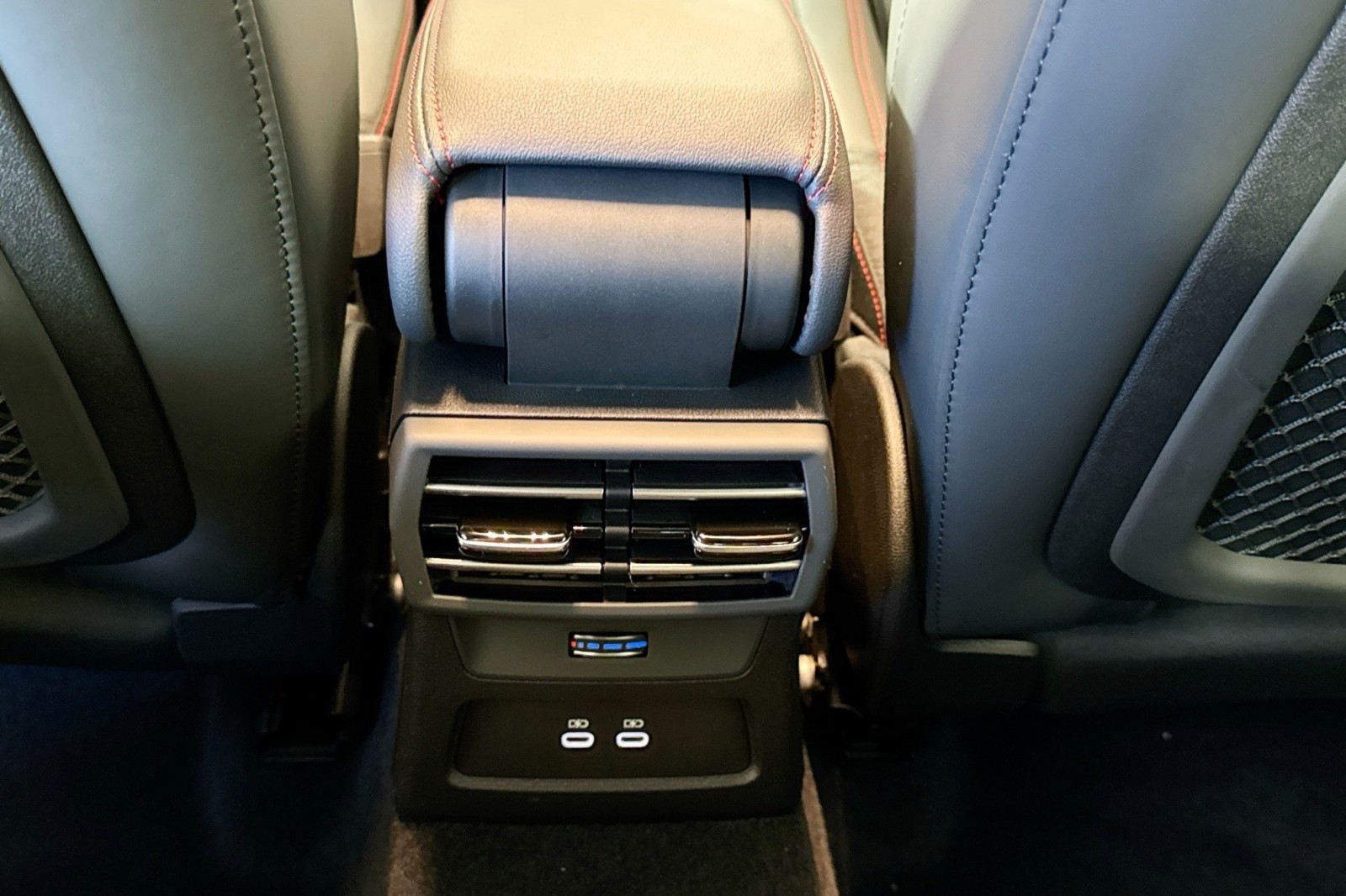 New 2026 Glacier White Metallic Audi quattro image 23