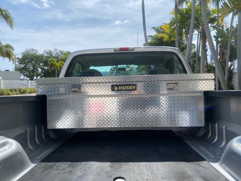 2001 Ford Super Duty F-350 DRW XL 1 OWNER LOW MILES 14,269 in , 