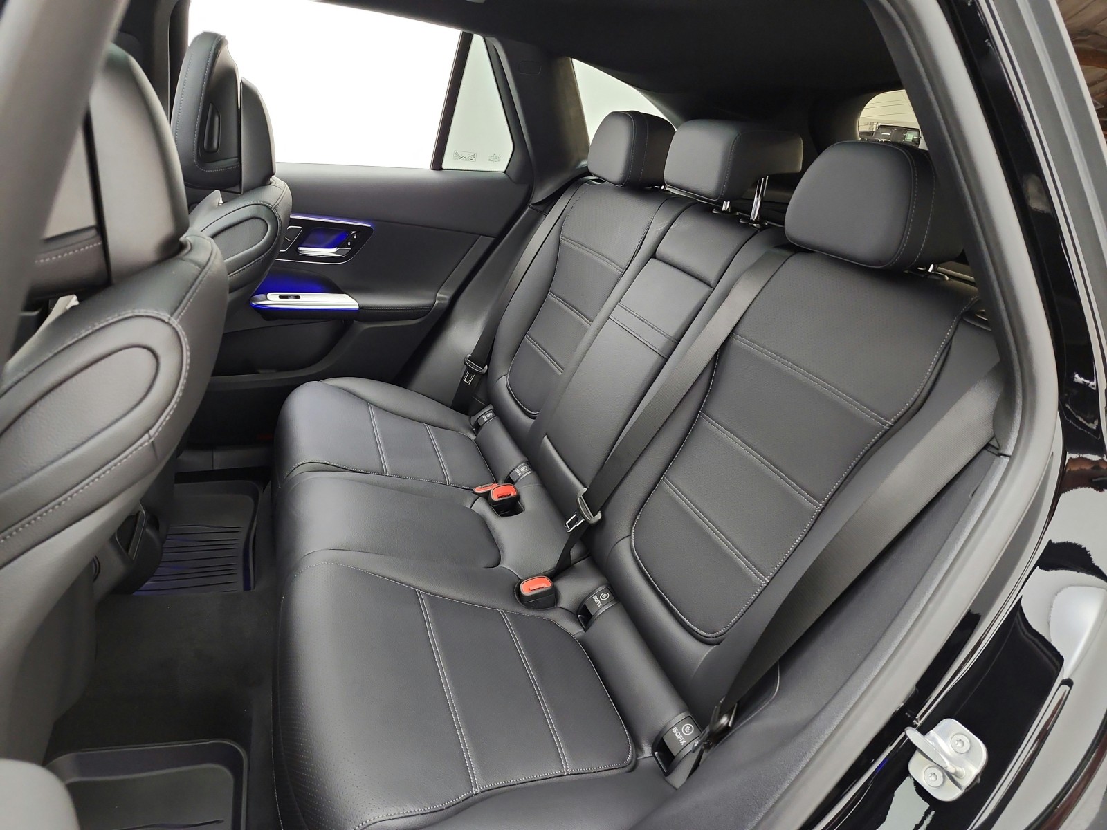 New 2027 Black Mercedes-Benz GLC 350e 4MATIC® SUV image 11