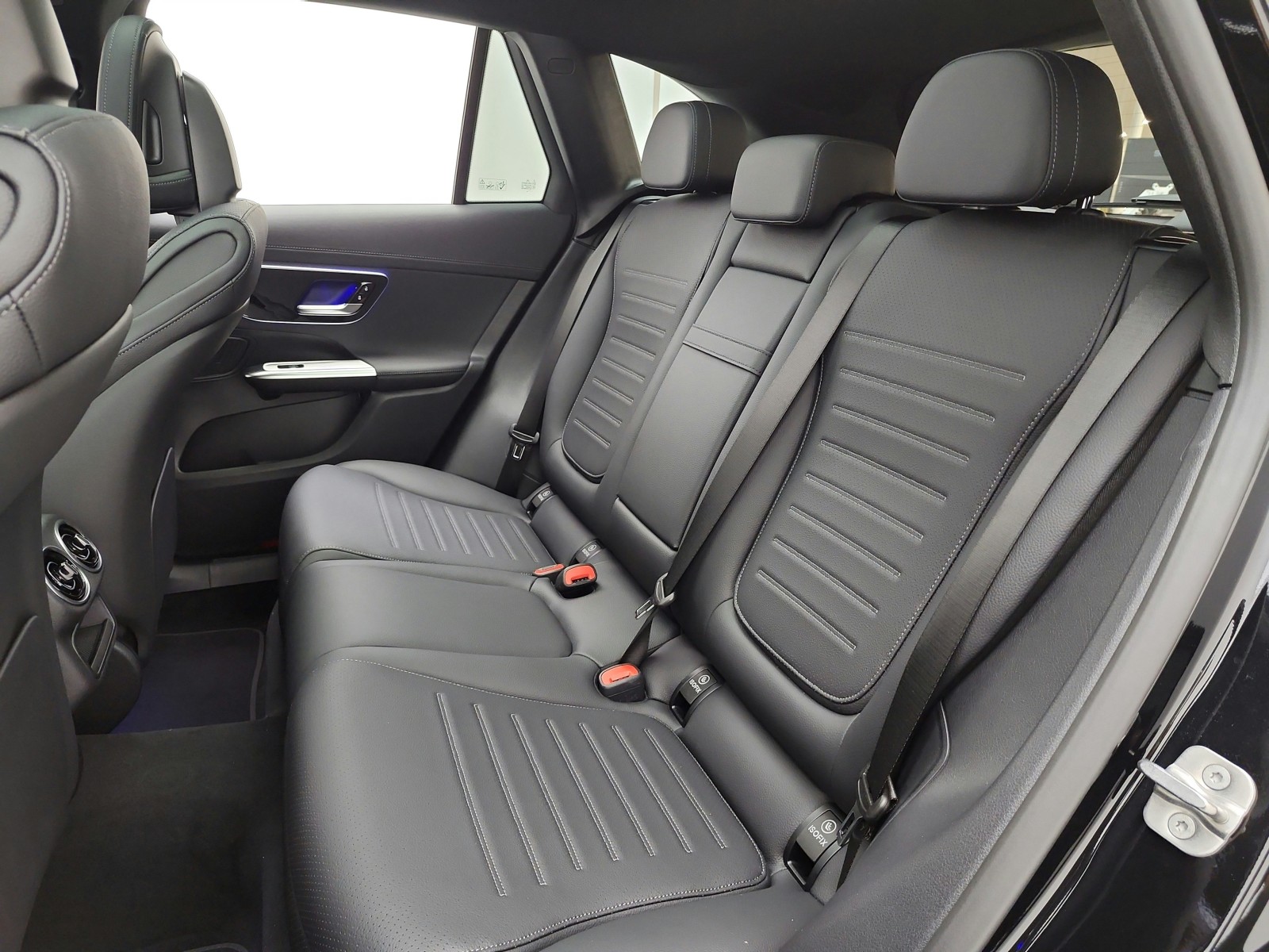 New 2026 Black Mercedes-Benz GLC 300 4MATIC® SUV image 11