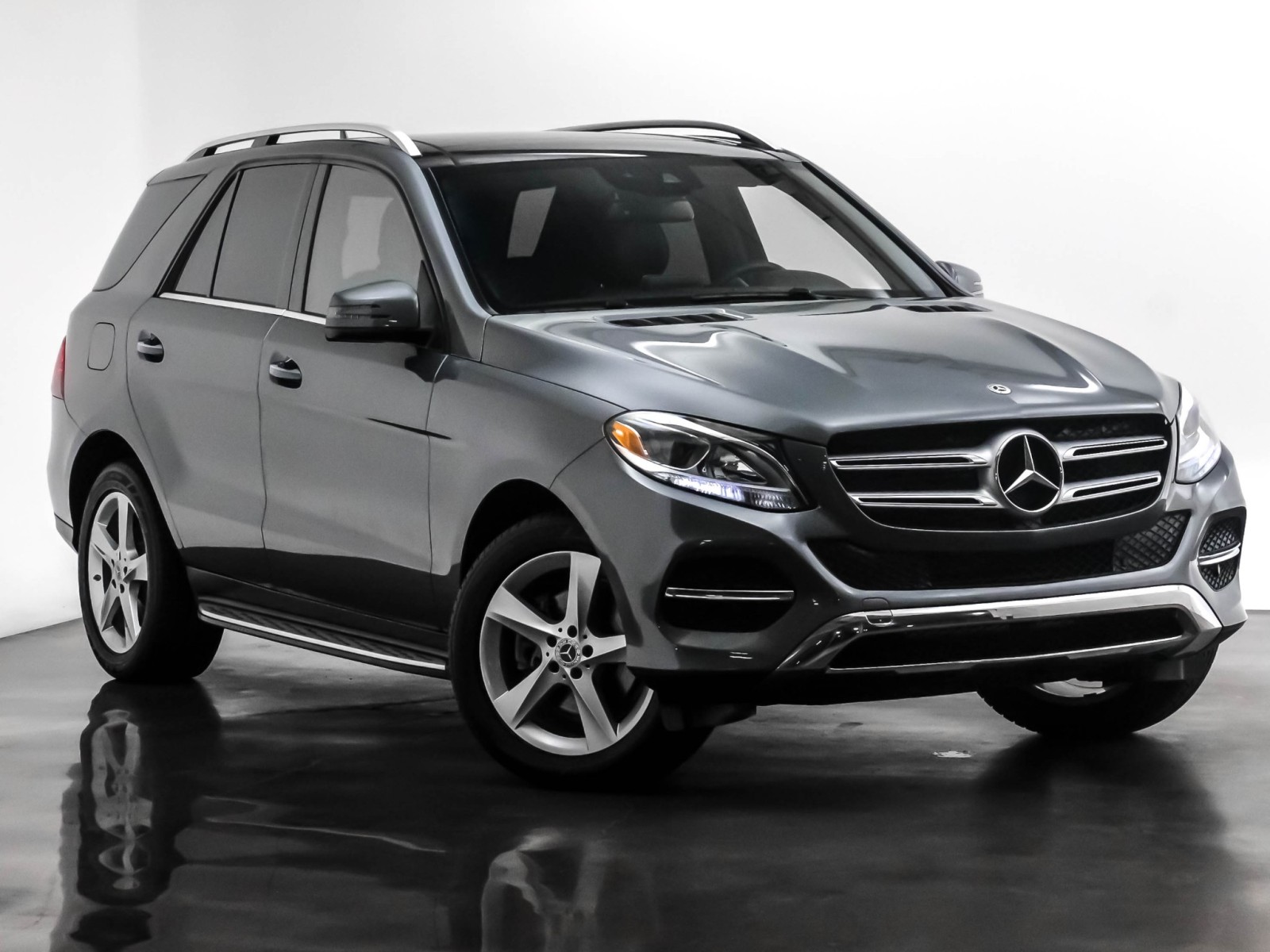 Certified Pre Owned 2017 Mercedes Benz Gle Gle 350 Suv In Newport Beach Mp44378 Fletcher Jones Motorcars