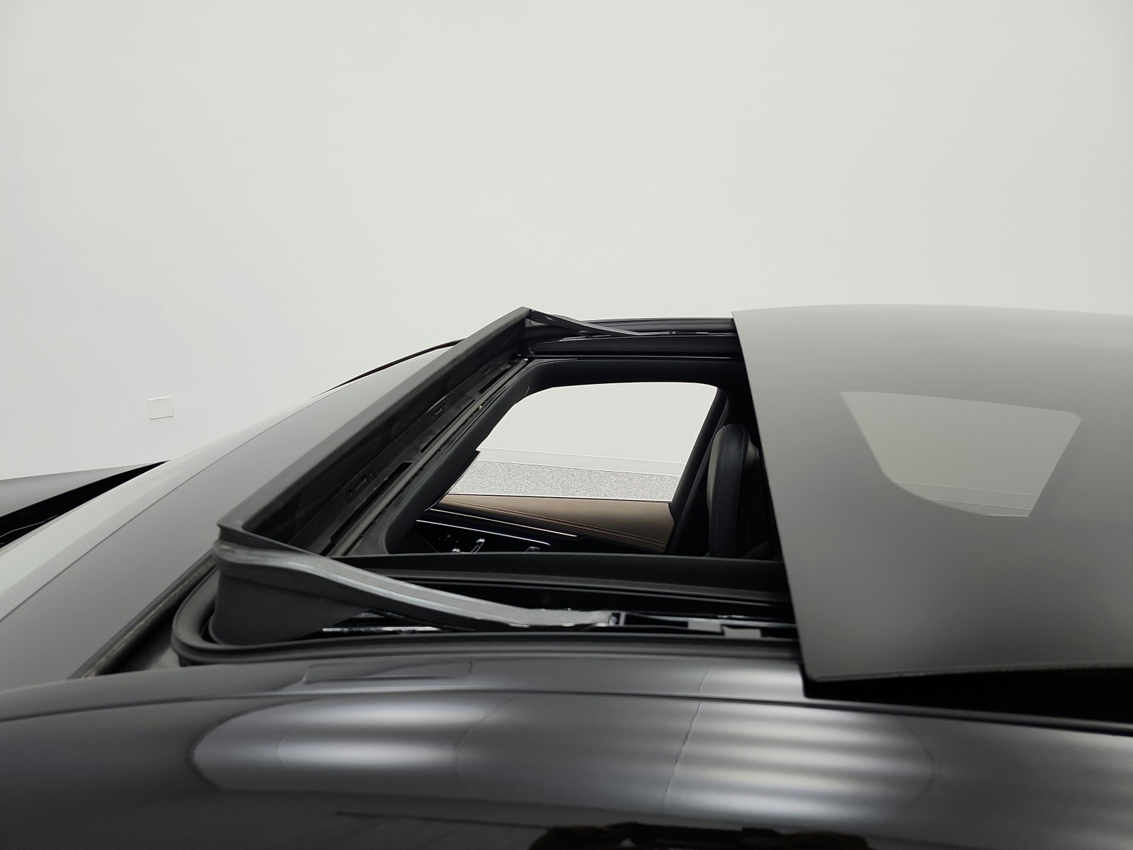 Used 2023 Obsidian Black Metallic Mercedes-Benz EQE 350+ SUV image 11