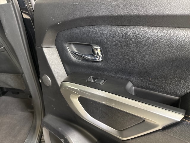 2018 Nissan Titan XD SL 4WD Cummins in , 