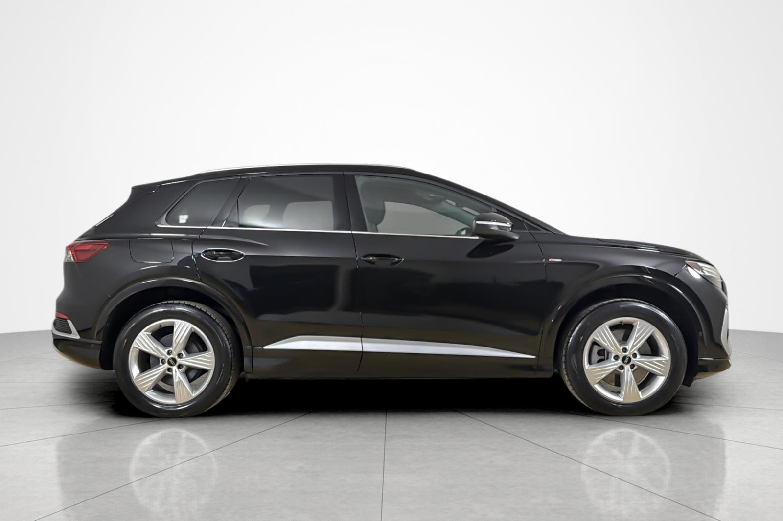 Certified Used 2023 Mythos Black Metallic Audi Prestige 50 quattro image 6