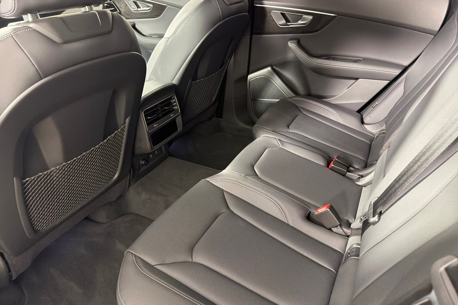 New 2026 Daytona Gray Pearl Effect Audi Premium Plus quattro image 11