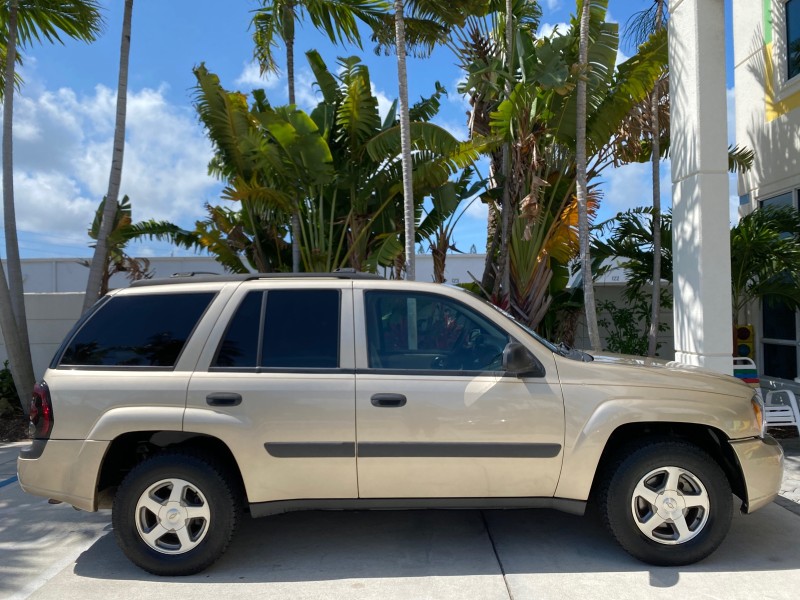 2005 Chevrolet TrailBlazer 4WD LS 1 OWNER LOW MILES 75,632 in , 