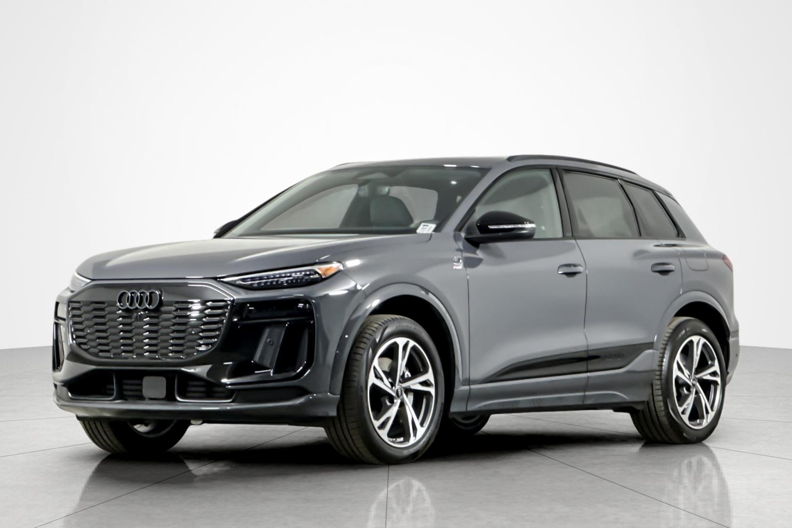 2027 Audi Q6 e-tron 2027 Audi Q6 e-tron Premium Plus quattro SUV