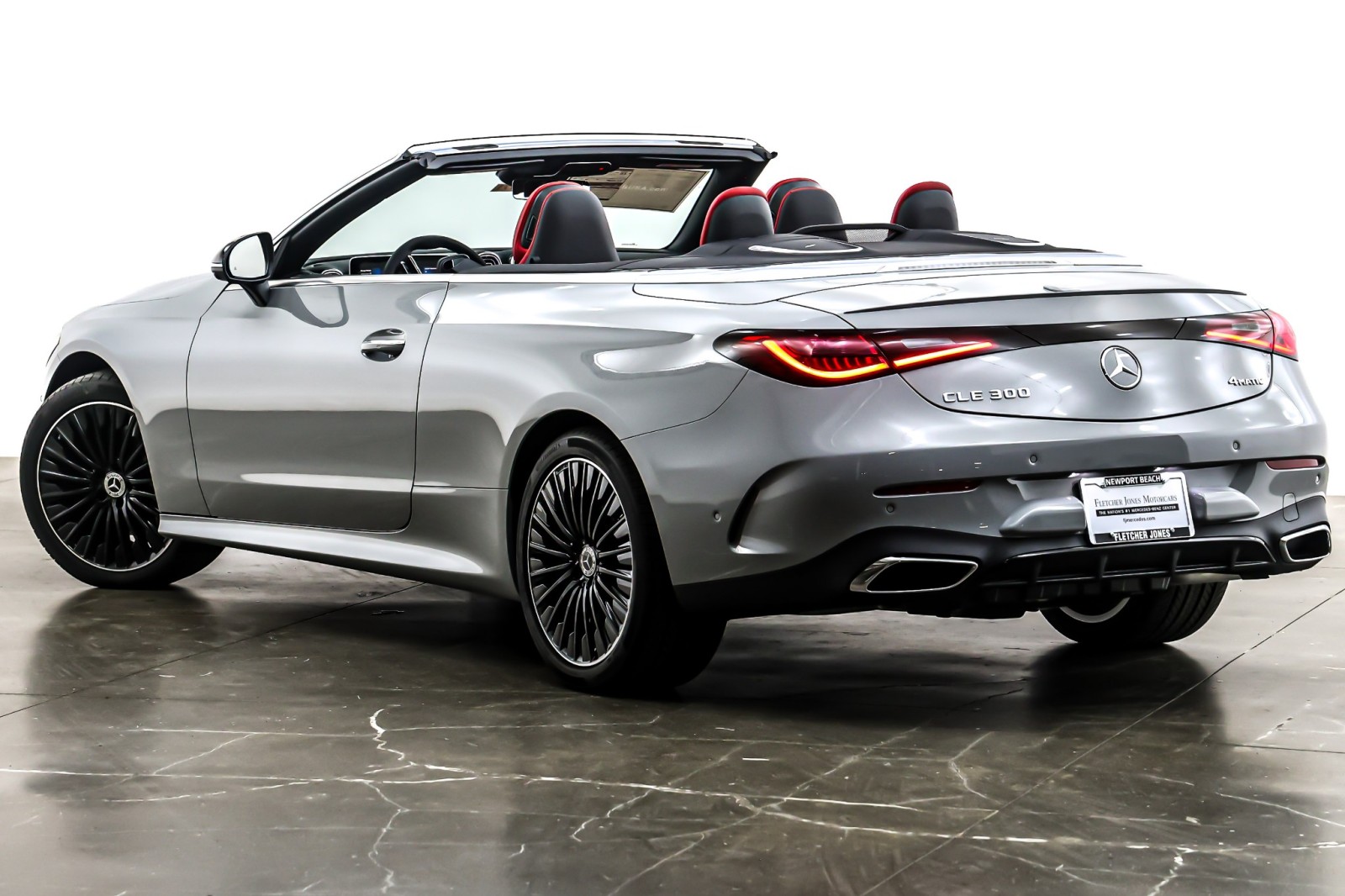 New 2026 MANUFAKTUR Alpine Grey Metallic Mercedes-Benz CLE 300 image 13