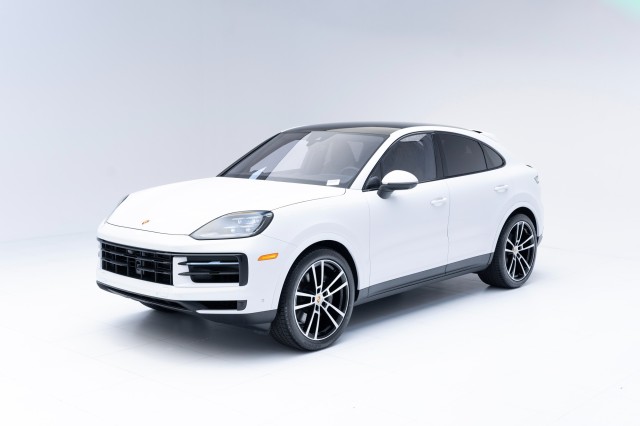 2024  Cayenne Coupe in , 