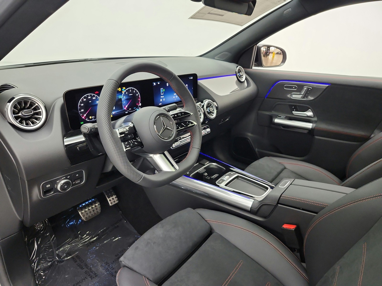 New 2026 Mountain Grey Metallic Mercedes-Benz GLA 250 SUV image 10