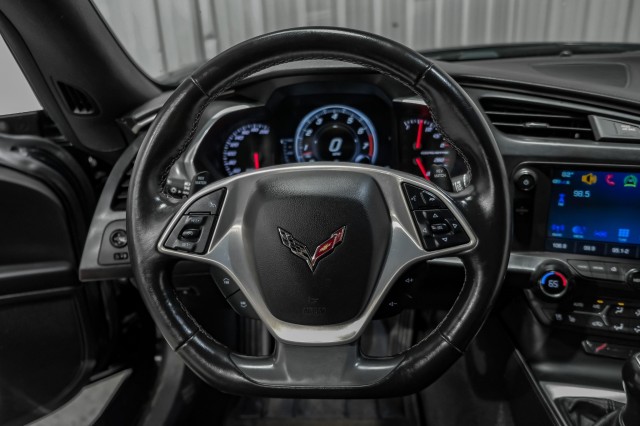 2019 Chevrolet Corvette 2LT 14