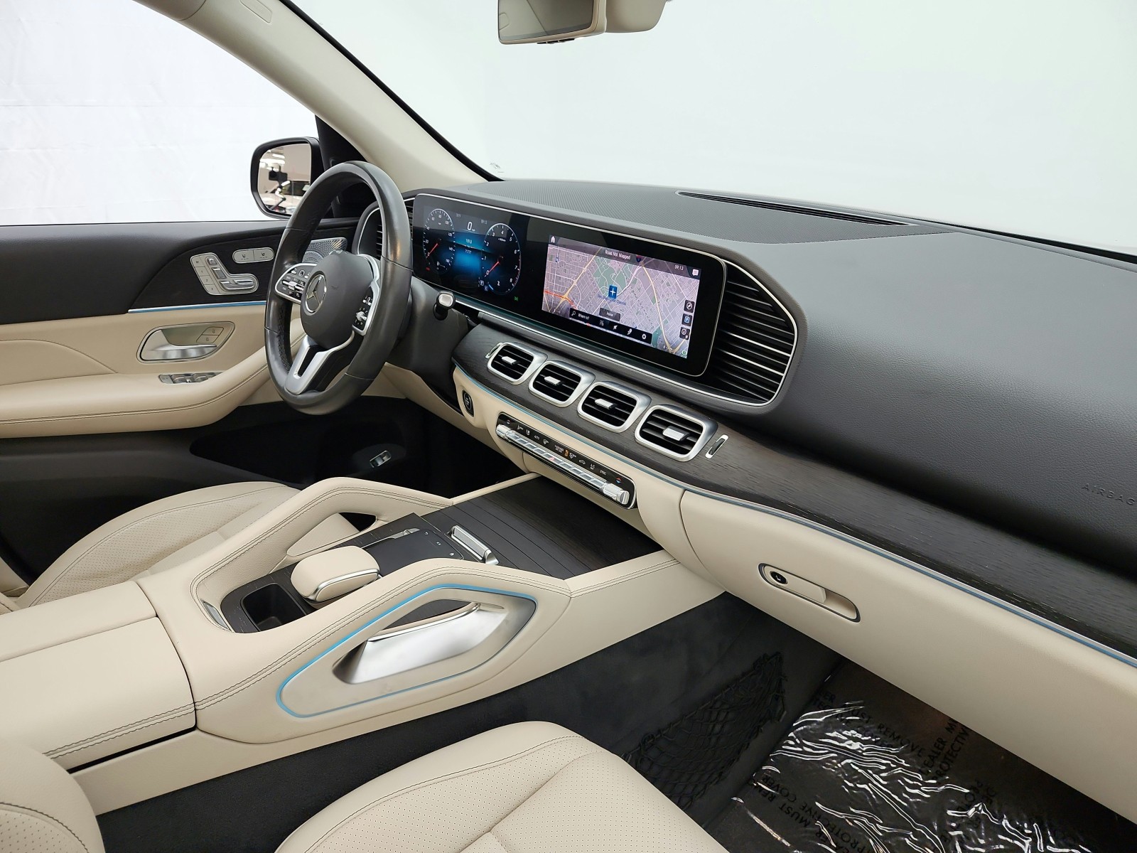 Used 2020 Black Mercedes-Benz GLE 350 4MATIC® SUV image 25