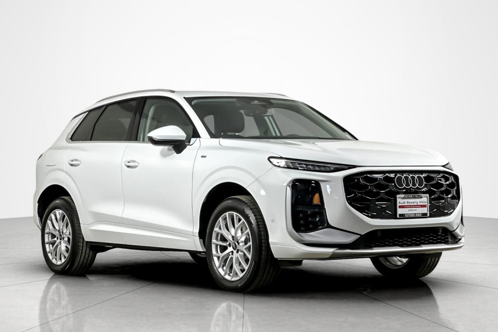 New 2026 Arkona White Audi S line quattro image 2