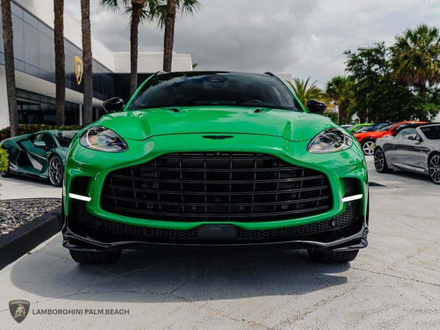 Aston Martin DBX