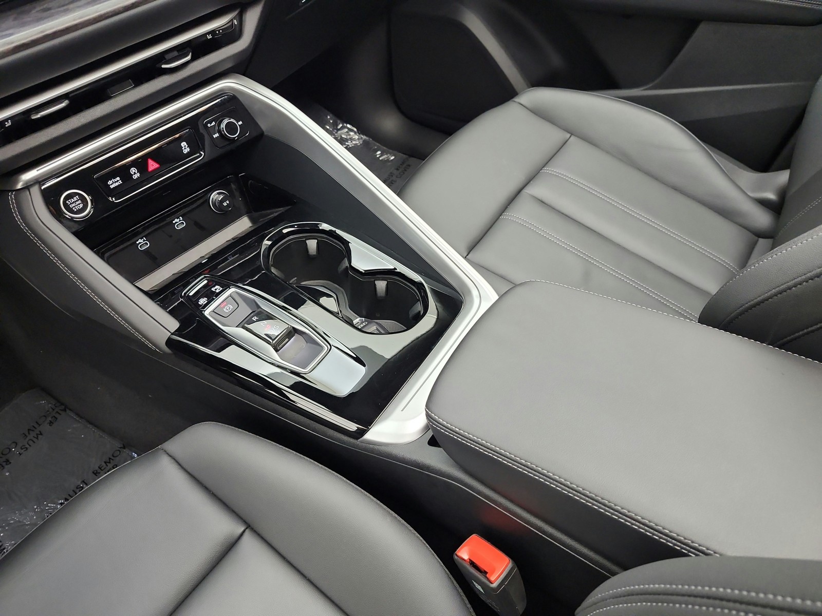 Used 2025 Mythos Black Metallic Audi Premium Plus image 11
