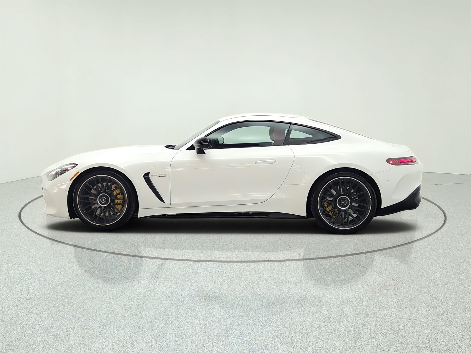 Certified Used 2025 MANUFAKTUR Moonlight White Metallic Mercedes-Benz AMG® GT 55 Coupe image 8