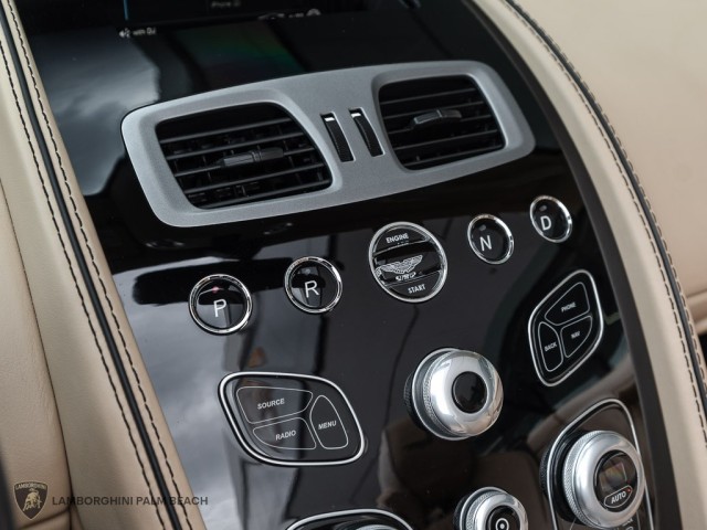 Aston Martin DB9