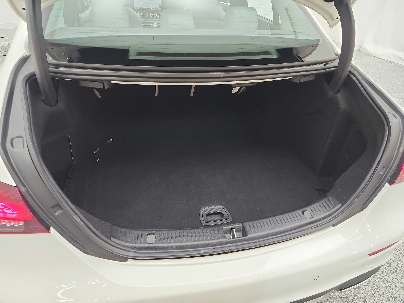 Certified Used 2022 Polar White Mercedes-Benz E 350 RWD Sedan image 36