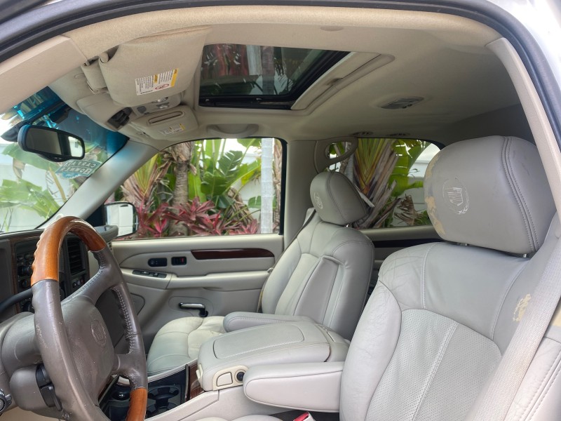 2002 Cadillac Escalade LOW  MILES 67,881 1 OWNER in , 