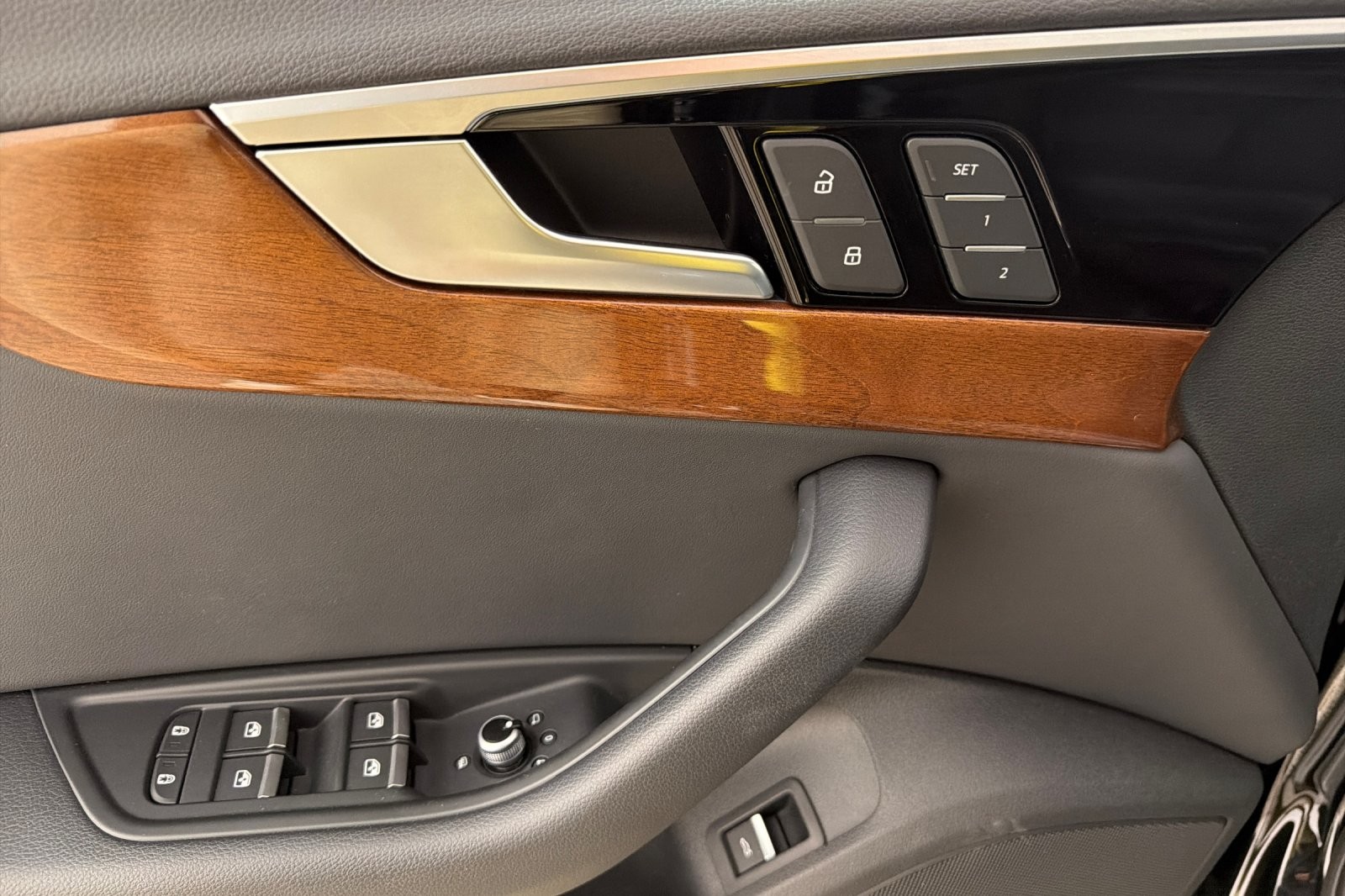 Used 2024 Mythos Black Metallic Audi Premium 40 TFSI quattro image 10