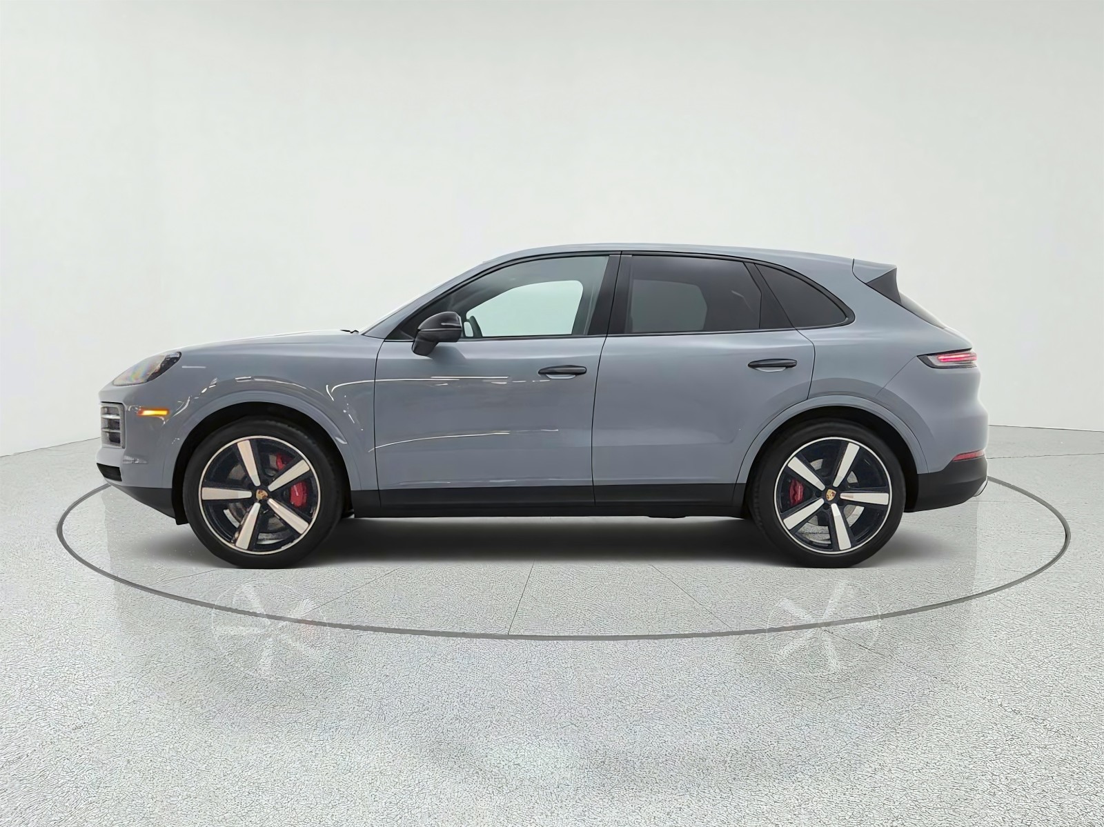 Used 2024 Arctic Grey Porsche S AWD image 8