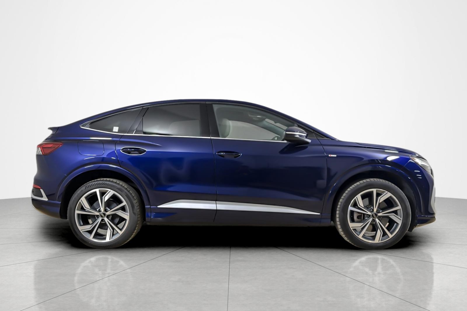 Certified Used 2023 Navarra Blue Metallic Audi Premium 50 quattro image 6
