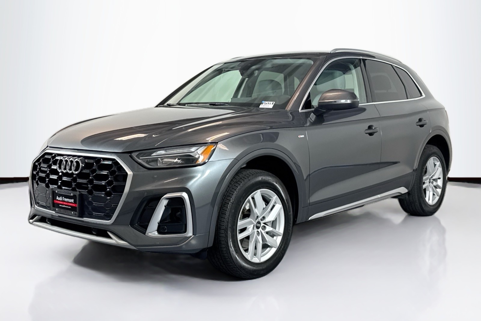 2022 Audi Q5 S line Premium