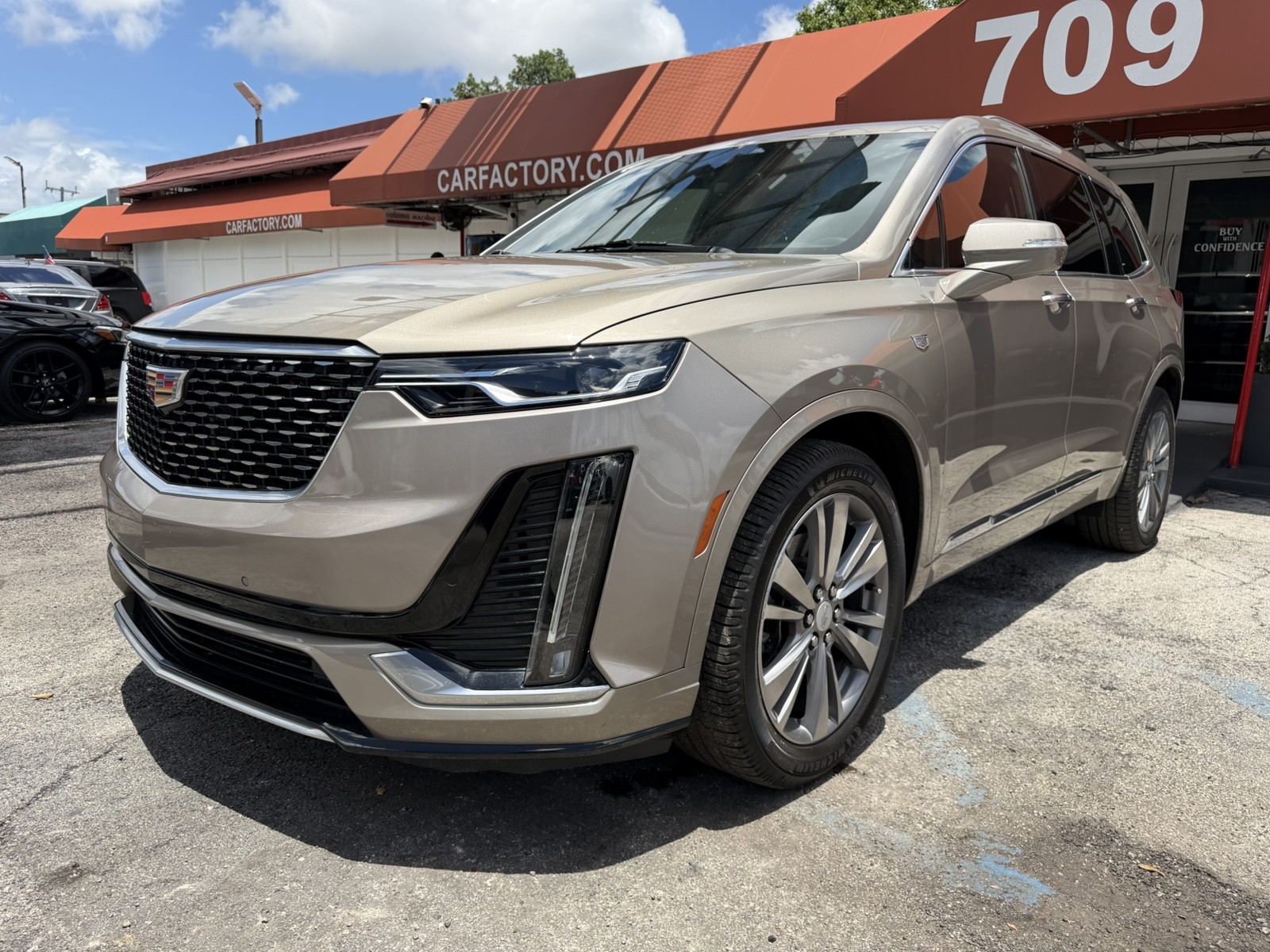 2022 Cadillac XT6 - $25,988