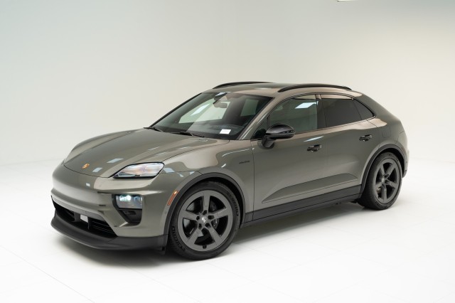 2025  Macan 4 Electric in , 