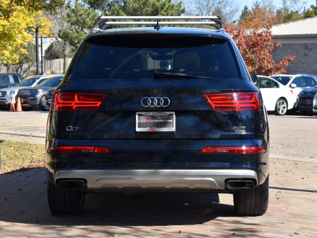 2018 Audi Q7 Premium Plus Pkg. Driver Assist Pkg. Heated/cooled Seats Vision Pkg. Ventilation Pkg. Rear Camera MSRP $70,125 11