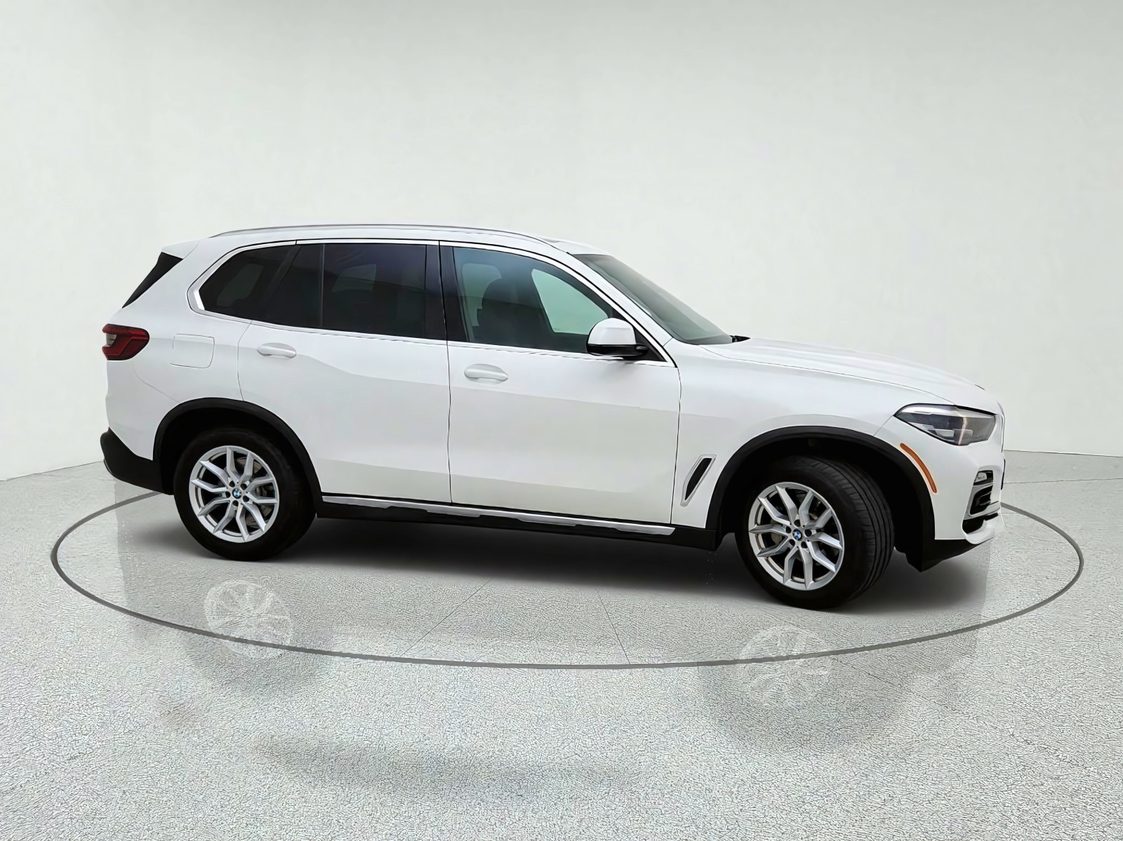 Used 2020 Alpine White BMW sDrive40i image 6