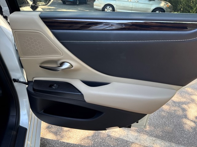 LexusES41