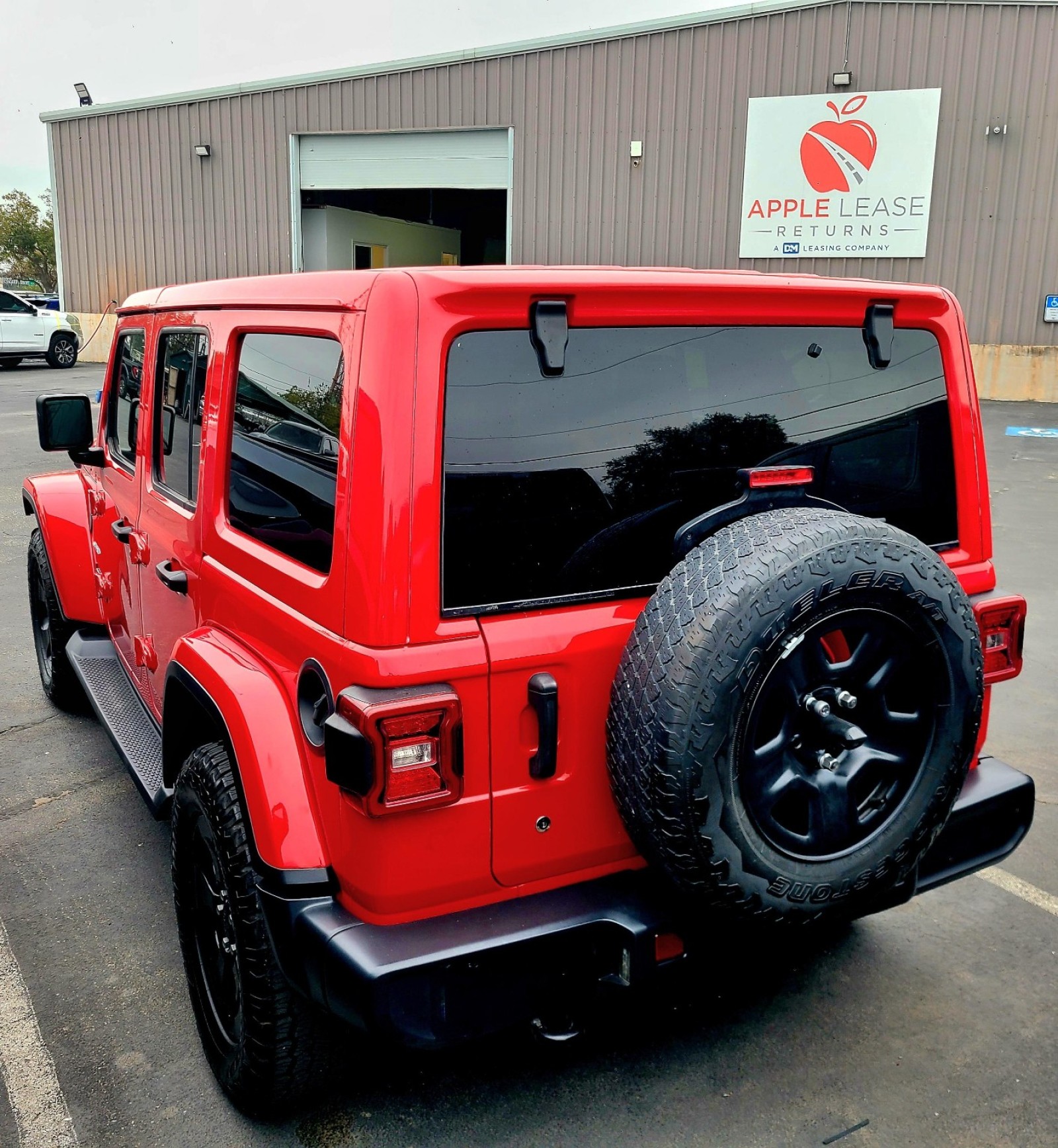 Used Car 2018 Jeep Wrangler Unlimited  Sahara For Sale Under $25,000 In Austin, Texas